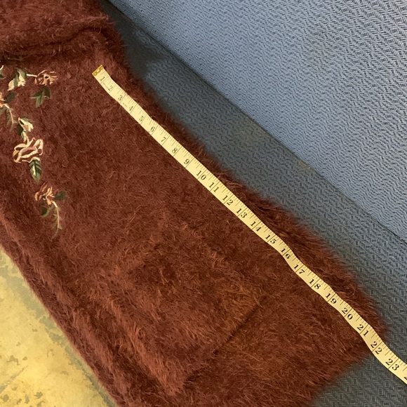 Knox Rose Embroidered Fuzzy Slouch Sweater - Picture 8 of 8